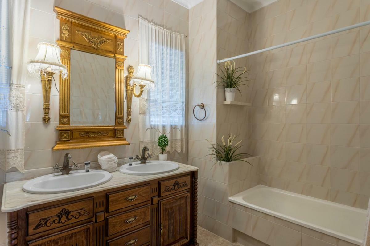 Fuentes de Andalucía Casa Ludimaヴィラ エクステリア 写真