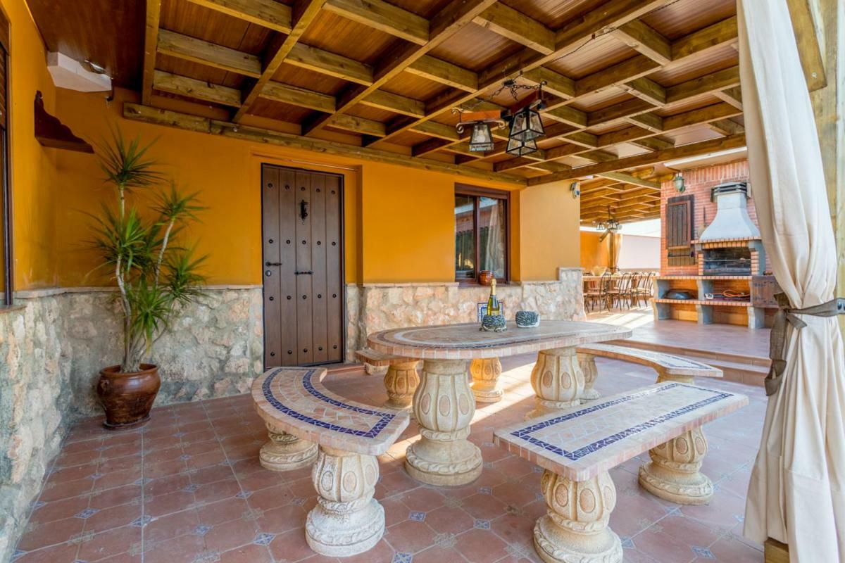 Fuentes de Andalucía Casa Ludimaヴィラ エクステリア 写真